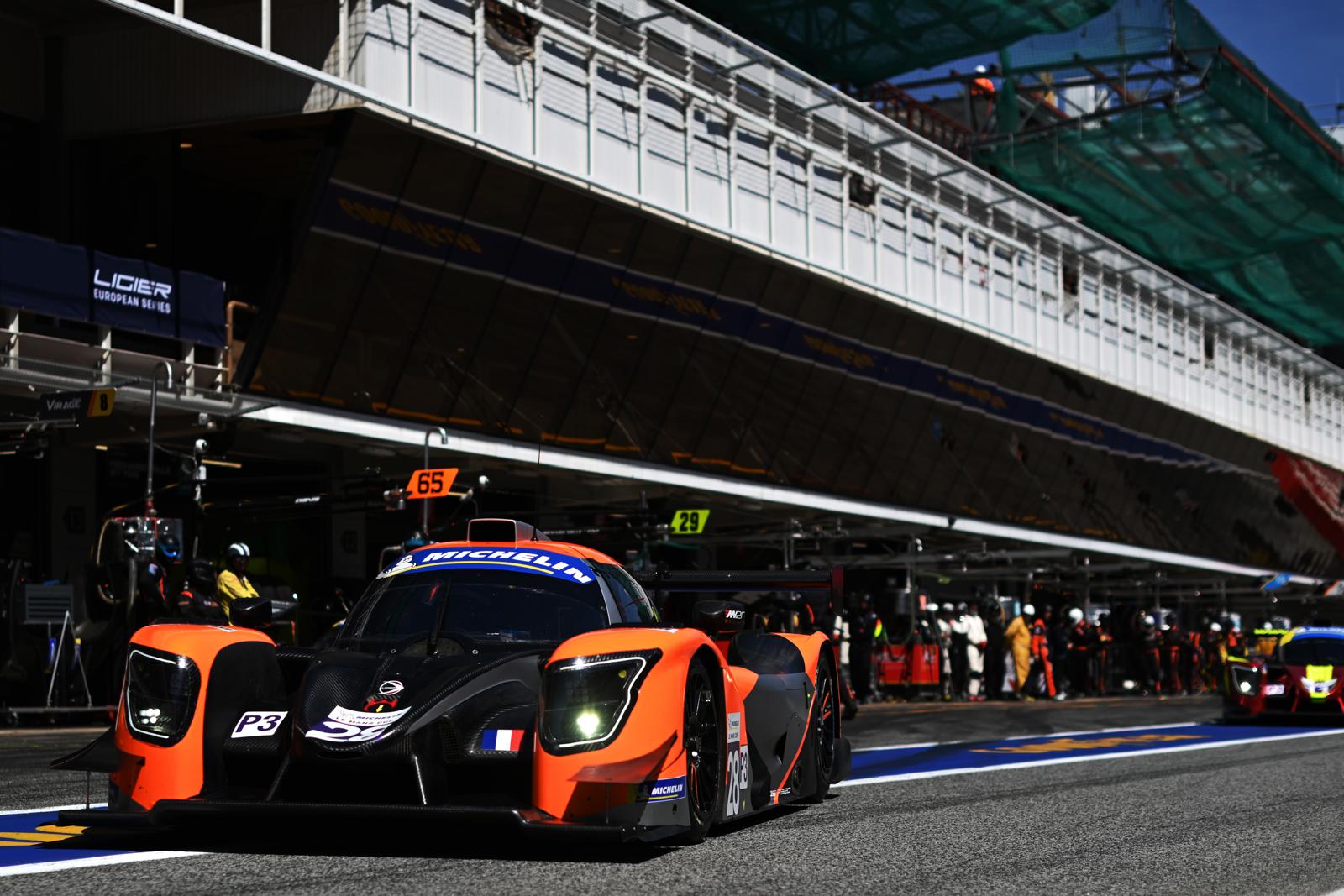 Pitlane close up day